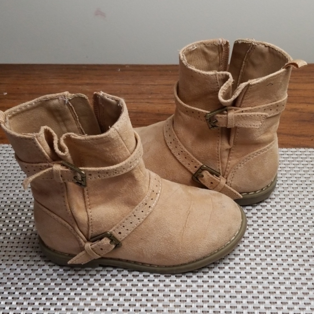 Toddler Size 8 Tan Fashion Boots